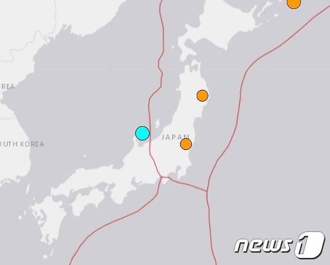 19일 미국 지질조사국(USGS)이 제공한 일본 지진 발생 지역.  푸른색으로 표시된 부분이 지진이 발생한 일본 이시카와현 노토반도 스즈시. (USGS 화면 갈무리) 2022.06.19 © 뉴스1