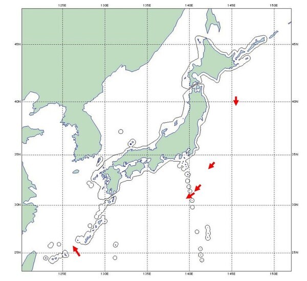 러시아 군함 5척이 15~19일 최근 닷새 동안 홋카이도에서 오키나와까지 일본 열도의 태평양 쪽 지역을 반 바퀴 휘감아 돌았다. 일본 자위대 제공
