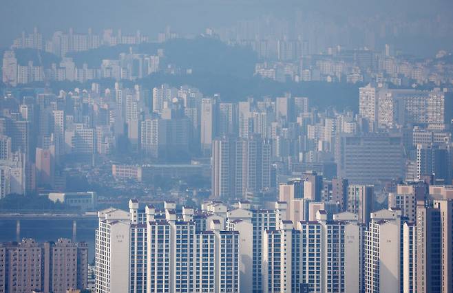 남산에서 바라본 서울시내 아파트 단지(사진=연합뉴스)