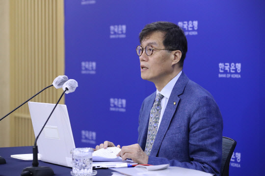 이창용 한국은행 총재는 21일 "물가 상승세가 바뀔 때까지 물가 중심 통화정책을 운용하겠다"고 했다. 한국은행 제공
