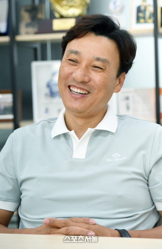 이승엽. 서울 서초구 서초동 이승엽야구장학재단. 2022. 6. 21. 박진업기자 upandup@sportsseoul.com