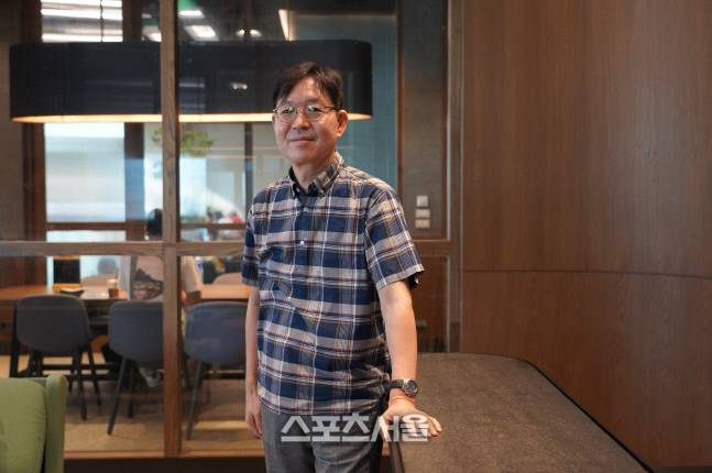 지난 18일 태국 방콕 아이콘시암 몰에서 만난 박웅진 한국콘텐츠진흥원 태국지사장.  &nbsp;방콕=김민규 기자 kmg@sportsseoul.com