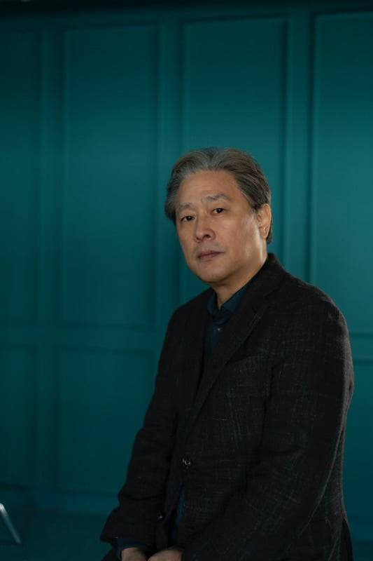 '헤어질 결심'을 연출한 박찬욱 감독 /사진제공=CJ ENM