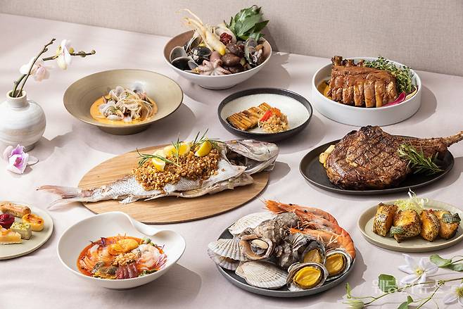 노보텔 앰배서더 강남, 원기 회복을 위한 특선 보양 뷔페