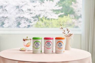 콜라겐 라인업 3종 연출 컷(사진=뉴트리원)