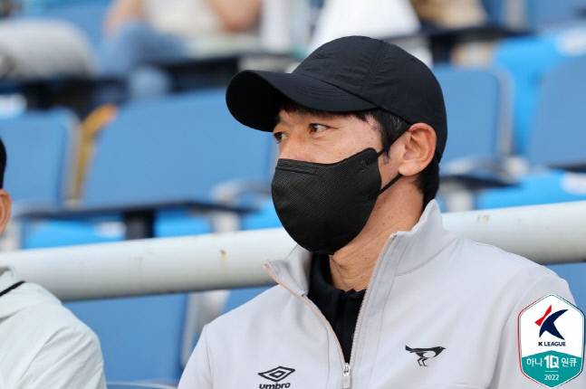 김남일 성남FC 감독. 한국프로축구연맹