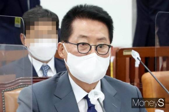 박지원 전 국정원장은 “국민은 걱정한다”며 윤석열 대통령을 향해 신중한 발언을 해달라고 건의했다./사진=임한별 기자