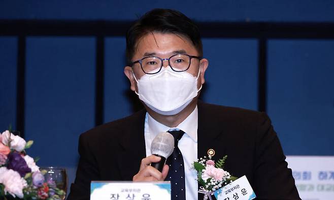 장상윤 교육부 차관이 지난 23일 대구 한 호텔에서 열린 '한국대학교육협의회 하계 대학 총장 세미나'에서 발언하고 있다. 교육부 제공