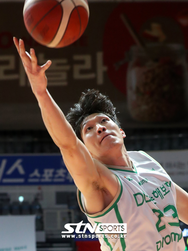 원주 DB 포워드 배강률. 사진｜뉴시스