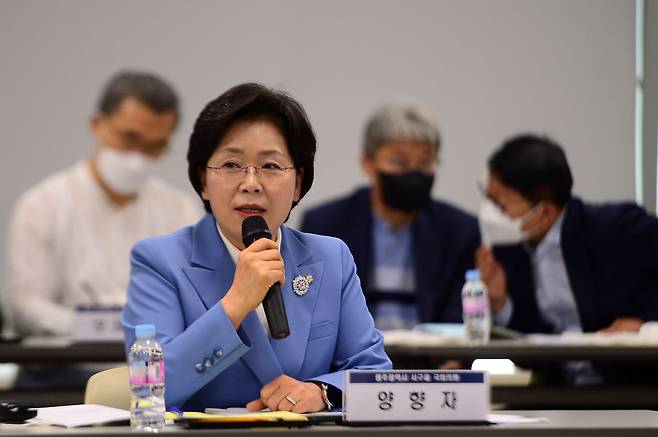 광주광역시 도시공사 대회의실에서 열린 지역 국회의원-광주시장 당선인 예산정책 간담회에서 양향자 국회의원이 모두발언을 하고 있다. /뉴스1