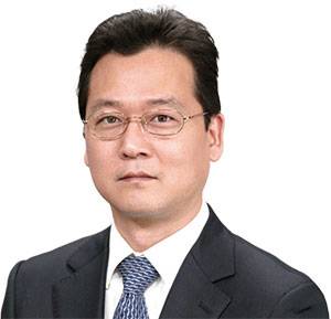 이부형현대경제연구원 이사 일본 주오대 경제학석·박사, 전 대구경북 연구원 동향분석실장