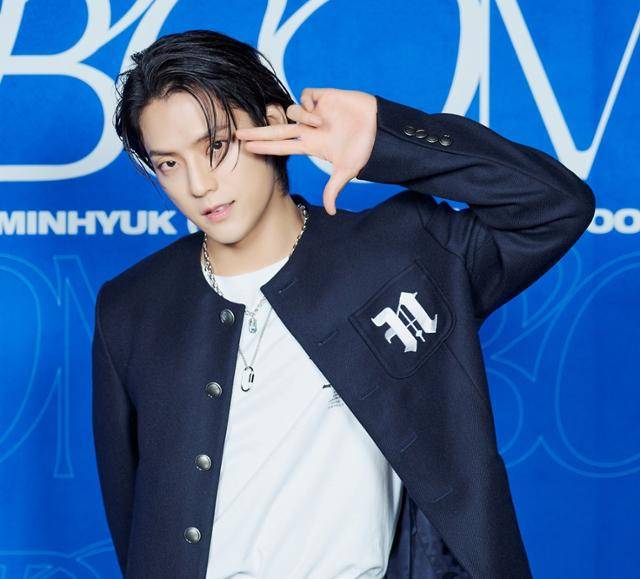 이민혁은 27일 오후 서울 용산구 한남동 블루스퀘어 카오스홀에서 솔로 정규 2집 '붐(BOOM)' 발매 기념 기자간담회를 개최했다. 큐브 제공