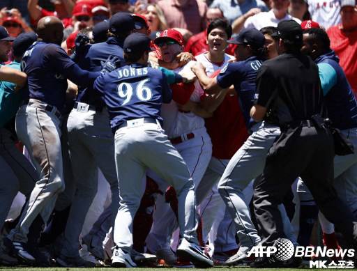 시애틀과 에인절스 경기에서 난투극이 벌어졌다. 사진(美 애너하임)=ⓒAFPBBNews = News1