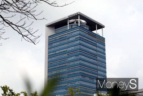 전라남도는 전남도교육청과 함께 안전하게 믿고 먹을 수 있는 급식환경 조성을 위해 내달 8일까지 도내 학교, 유치원, 어린이집, 공급업체를 합동 점검한다./전남도청