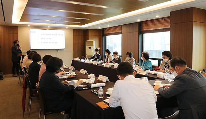 농식품부는 27일 서울 중구 한국프레스센터에서 ‘2022년 국민과 함께하는 축산분야 소비자단체 정책협의회’를 축평원과 공동 개최했다.