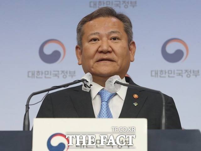이상민 행정안전부 장관은 오는 8월 말쯤 경찰국(가칭) 신설이 가능할 것으로 예상했다./뉴시스