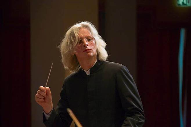 캄머 심포니 베를린 상임지휘자 유르겐 브룬스. 주독일한국문화원 제공