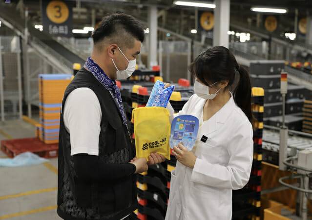 물류센터 근무자 건강관리에 나선 쓱닷컴