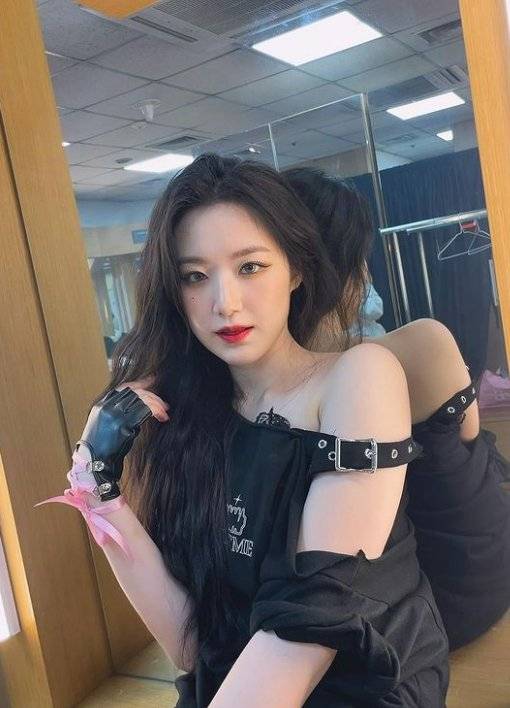 (여자)아이들 슈화. [슈화 인스타그램 캡처]