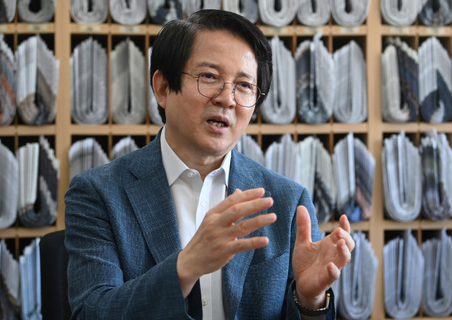 김동욱 서울대 행정대학원 교수/성형주 기자