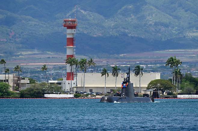 미 하와이에 도착한 우리 해군 잠수함 '신돌석함'. (림팩 트위터) © 뉴스1
