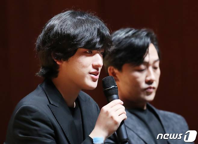 피아니스트 임윤찬이 30일 오후 서울 서초구 한국예술종합대학에서 제16회 반 클라이번 콩쿠르 우승기념 기자간담회를 하고 있다. 2022.6.30/뉴스1 © News1 송원영 기자