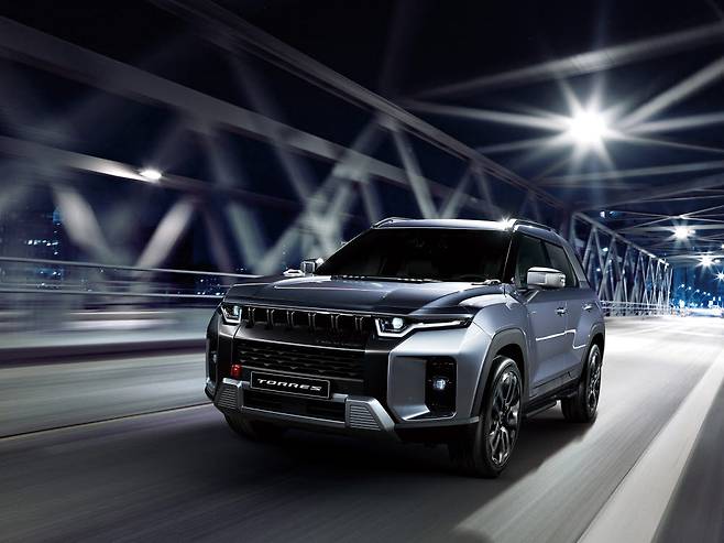 중형 SUV 토레스 외관