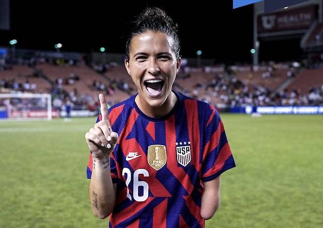 왼팔 일부 없는 카슨 피켓, 미국 여자축구 대표팀 데뷔전 치러 [미국축구협회 트위터 캡처. 재판매 및 DB 금지]