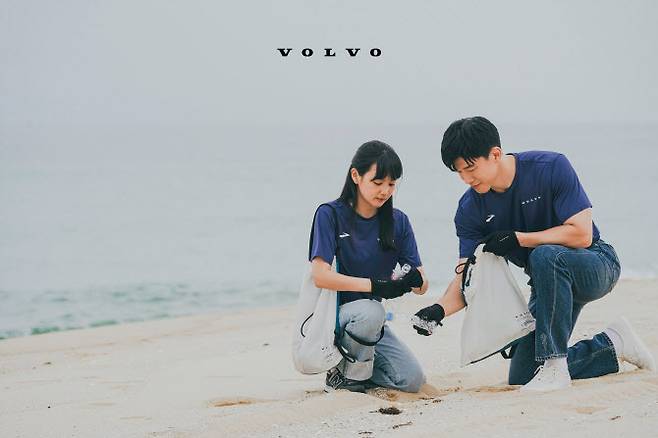 볼보자동차 브랜드 엠배서더 배우 김무열, 윤승아 부부