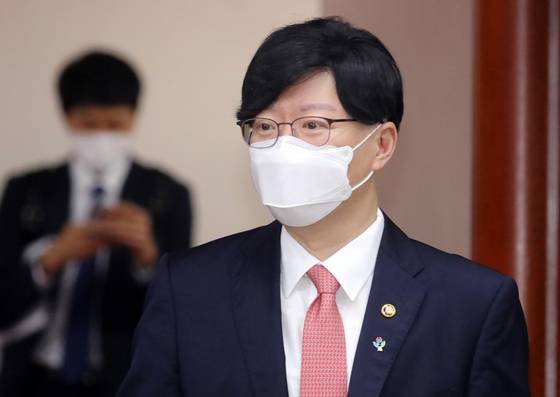 (서울=뉴스1) 김명섭 기자 = 김소영 금융위원회 부위원장이 30일 서울 종로구 세종대로 정부서울청사에서 열린 국정현안점검조정회의에 참석하고 있다. 2022.6.30/뉴스1