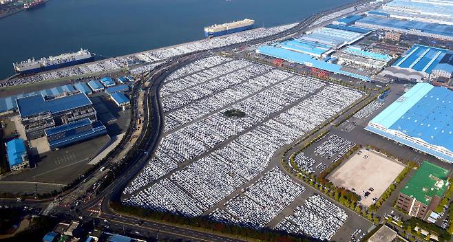 현대차가 울산 'LNG 발전소' 건설 계획을 접었다. 사진은 현대차 울산공장 전경. /사진=현대차 울산공장(뉴시스)