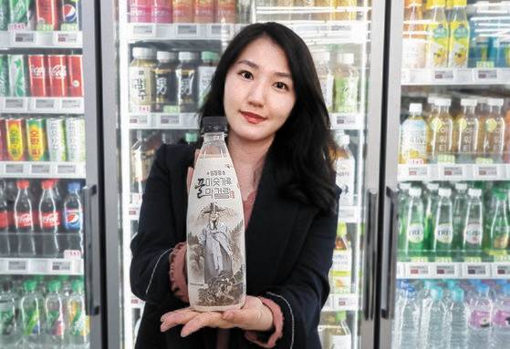 가수 임창정이 내놓은 막걸리 '임창정미숫가루꿀막걸리'가 편의점 세븐일레븐에서 판매되고 있다. [사진 세븐일레븐]