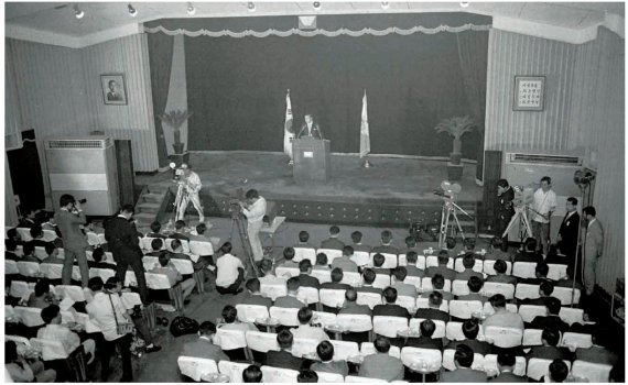 1972년 7월4일 남북공동성명을 발표하는 이후락 중앙정보부장. (통일부 남북대화 50년 '걸어온 길 열어갈 미래') /사진=뉴스1