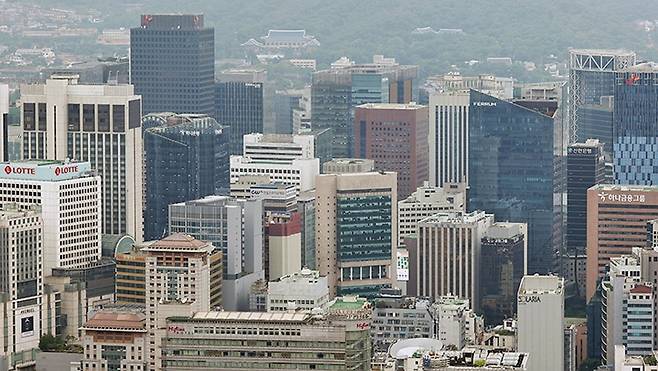 전경련 "한국 100대 기업 경제력집중도, OECD 19개국 중 15위" [연합뉴스 자료사진]