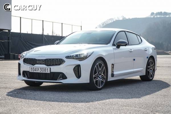 2022 기아 스팅어