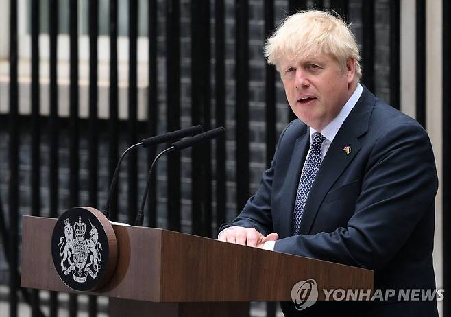 당대표 사임 발표하는 보리스 존슨 영국 총리 (AFP=연합뉴스)