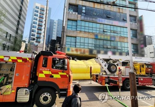 '장기 농성' 인천 고시텔 [연합뉴스 자료사진]