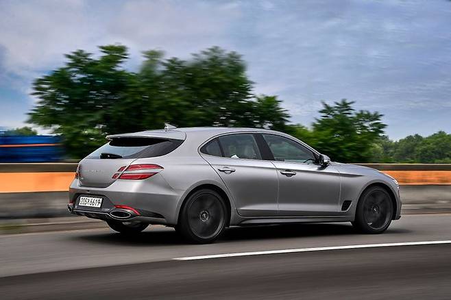 G70 슈팅브레이크 주행 모습 ⓒ현대차