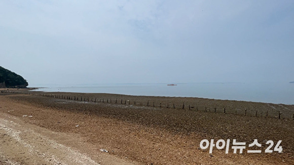 서해랑길 보령 63구간 천수만 만조때는 우회해야 한다.  [사진=이숙종 기자]