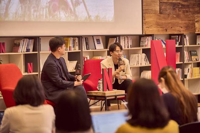 ‘넷플릭스(Netflix) 한국 예능 상견례’ 행사에 참석한 유기환 매니저. 넷플릭스