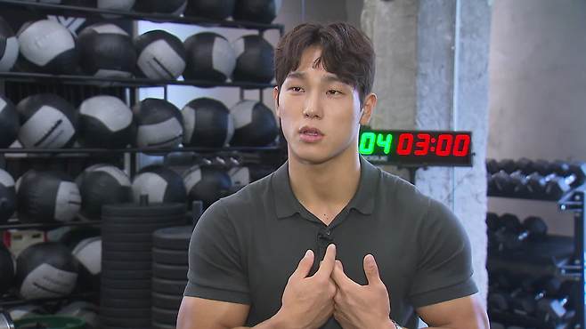 스켈레톤 평창 올림픽 금메달리스트 윤성빈이 아이언맨에서 헬스 보이로 변신했다.