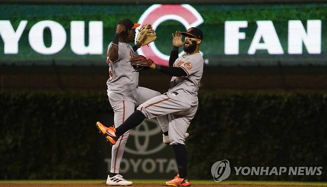 10연승을 거두고 세리머니 하는 볼티모어 선수들 [USA TODAY=연합뉴스]
