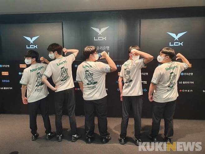 프레딧 브리온 선수단.&nbsp; &nbsp;사진=강한결 기자