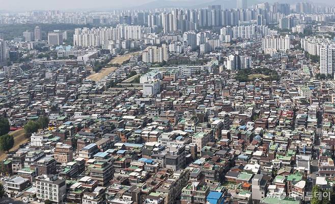 서울 강동구 일대 저층 주거지 전경. /사진제공=뉴시스