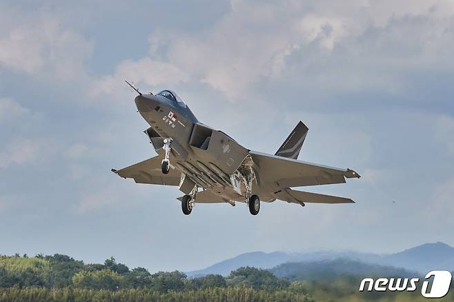 한국형 초음속 전투기 KF-21 '보라매'. (방위사업청 제공) 2022.7.19/뉴스1 © News1 장수영 기자