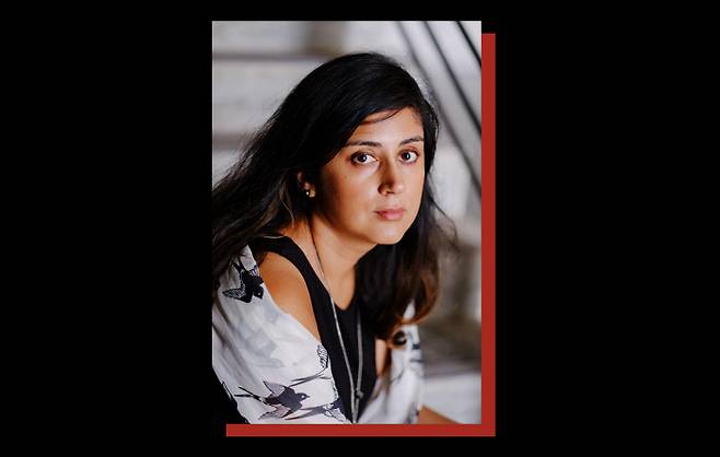 영국에 사는 인도 시크교 과부들이 금기된 욕망을 이야기하며 연대하는 소설 <정숙한 과부들을 위한 발칙한 야설 클럽>을 펴낸 발리 카우르 자스왈. 출처www.ballijaswal.com