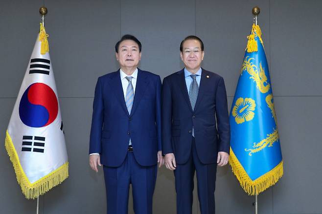 윤석열 대통령과 권영세 통일부 장관 / 대통령실사진기자단