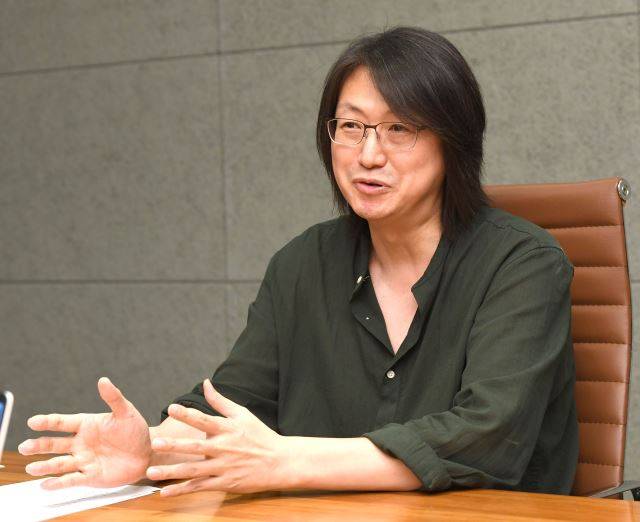 윤준상 감독이 국민일보와 인터뷰하고 있는 모습. 권현구 기자