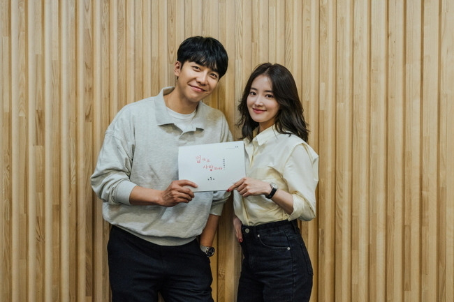 Actor Lee Seung-gi, Lee Se-young, Kim Nam-hee, Jo Han-cheol, Kim Seul-gi, Jeon Gook-hwan and Jeon No-Min have been explosing Synergy since their first meeting.KBS 2TVs new drama Love Love According to the Lawplayplayed by Jah Won-jeong/directed by Lee Eun-jin) unveiled the scene of Transcript Reading on July 25.Love According to the Law, which is scheduled to be broadcasted on August 29, is a Law Mans Drama of Kim Jung-Ho, a former prosecutor, and Kim Yoo-ri, a four-dimensional lawyer tenant.In particularLove According to the Law Law is based on the popular web novel Love According to the Law by Noh Seung-ah, who has more than 25 million views.In the script reading, which was the first person to lead the scene with soft leadership, Lee Eun-jins confident first greetings, various scenes of eye-raising were unfolded from sweet roco sensibility to consensus-based comics and emotional scenes with seriousness.First, Lee Seung-gi proved his return to the melodrama by radiating the charm of a chameleon that crosses sharp reason and warm purity by falling into Kim Yoo-ri, who was called a monster genius and Lee Se-youngs role as Kim Jung-Ho.Lee Se-young, who has emerged as a popular beauty with Red End of Clothes and Retail, expressed his character and loveliness as Kim Yoo-ri, a tenant who opened Law Cafe on the first floor of Kim Jung-Ho (Lee Seung-gi), a 4-dimensional lawyer who can not stand injustice and can not stand injustice. ...Kim Nam-hee, who took the eyes of viewers properly in Mr. Sunshine, WWW, and Netflix Sweet Home, helped the vitality of the drama by radiating comfort and surprise through Kim Jung-Ho cousin and the role of Psychiatrist Director Park Woo-jin.Kim Seul-gi, who has also been noted for his color-specific activities such as Discovery of Love, Oh My Ghost, and The Mans Memory, is the leader of the National Federation of State High School Assos 4th People and the police officer Han Se-yeon. She showed her sister beauty.Oh Dong-min, who showed off his extensive character digestion in Dr. Frisner, Kingdom, and Outgoing Table, is a chef Do Jin-gi of the Italian restaurant Noki, who is in charge of the attention and humor of the National Federation of State High School Asso. He spewed his arms out.In addition, the individualist Actor Andong Station and Kim Do-hoon, who will shine the unique character absorption power, completely transformed into Seo Eun-gang and Bae Jun, the employees of Kim Yoo-ri (Lee Se-young) Law Cafe.Andong Station, which has played a role of licorice in Sweet Home and That Year We, is a handsome face and coffee making skill, and Kim Do-hoon, who has become a hot rookie through Seo Eun-gang, has a goal, and Todays Webtoon, is a student of Law Cafe, which is sunny and cute. Law school student Bae Jun station caused disarming large dog beauty.In addition, Cho Han-cheol - Jeon Gook-hwan - Jeon No-Min - Won-hae Kim - Hwang Young-hee - Jang Hye-jin, who will be responsible for controlling the intensity of Drama with deep acting, doubled the authenticity and vitality of the drama.Lee Han-cheol, CEO of Dohan Construction, which is wrapped in veil, shook the scene with ambitious Acting, and Jeon Gook-hwan erupted a heavy charisma as a representative of the group.Jeon No-Min appeared as Kim Jung-Hos father and Seoul Central District Prosecutor Kim Seung-woon, and presented Lee Seung-gi and a different chemistry. Won-hae Kim formed Lee Se-young and Tikitaka as Hwang Dae-pyo, the law firm Kim Yoo-ri once had.Hwang Young-hee was Kim Yoo-ris mother Song Ok-ja, who was married to Lee Se-young, and Jang Hye-jin, who met Lee Se-young again after the Red End of Clothes Retail, attracted a pleasant energy by showing off his power.