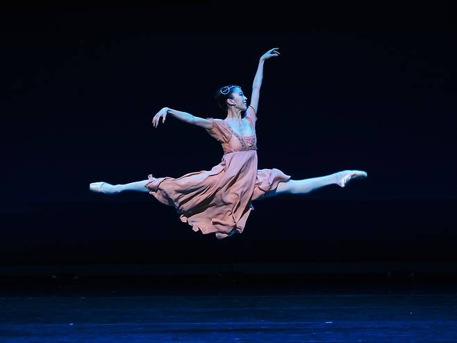 로미오와 줄리엣 발코니 파드되의 한 장면. 롯데콘서트홀 제공